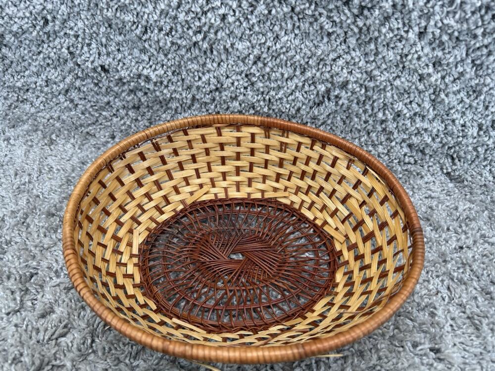 Handwoven Wicker Bread Basket Round Decorative Fruit Bowl Rustic Farmhouse
